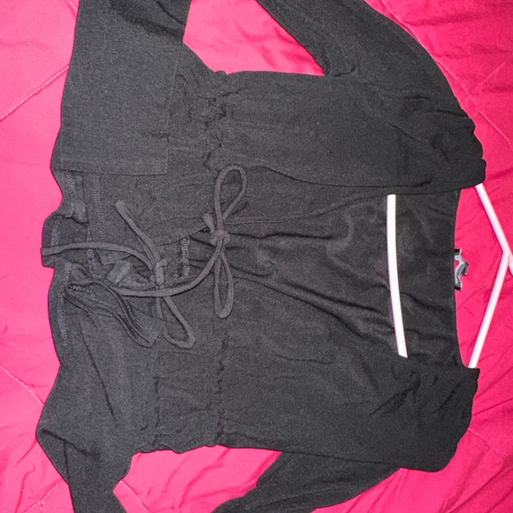 Fashion nova, Pretty little thing, other tops + shorts - Picture 2 of 8